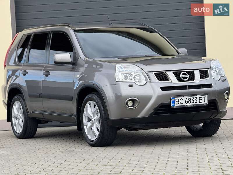 Позашляховик / Кросовер Nissan X-Trail 2010 в Стрию