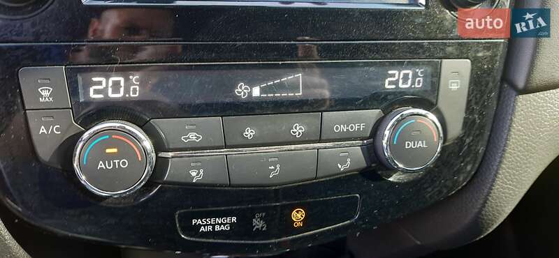 Позашляховик / Кросовер Nissan X-Trail 2017 в Новій Водолагі