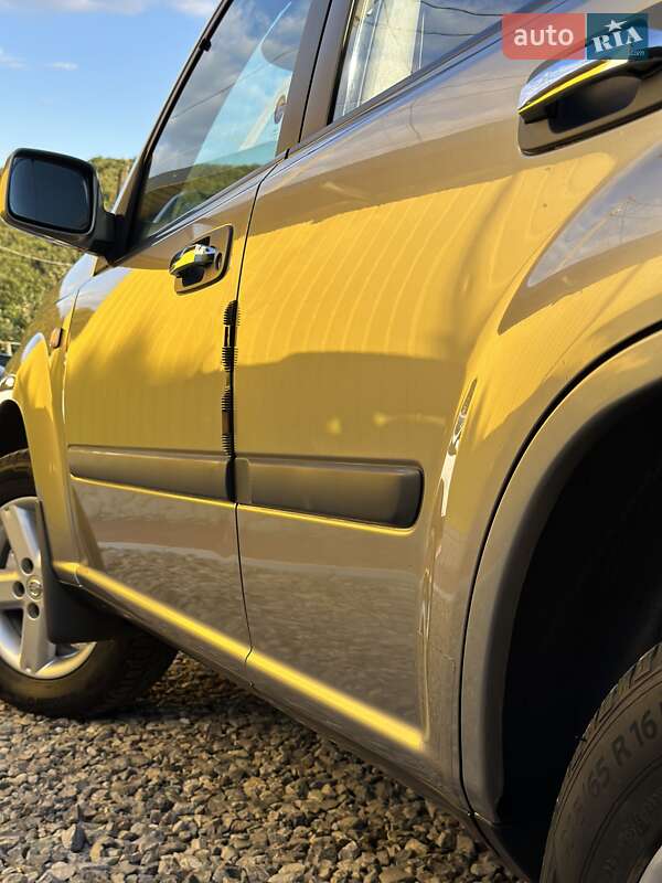 Внедорожник / Кроссовер Nissan X-Trail 2005 в Бережанах