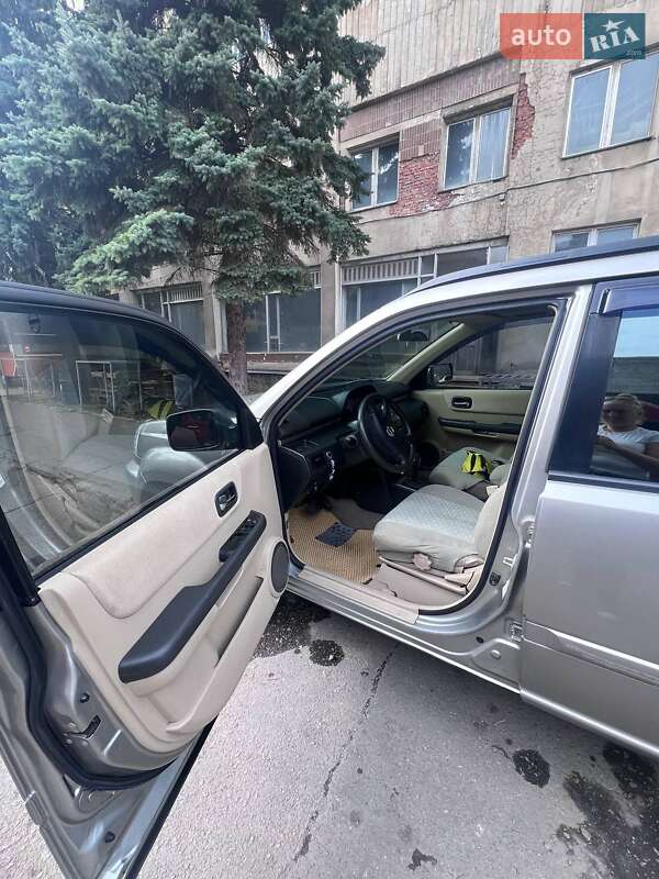 Позашляховик / Кросовер Nissan X-Trail 2003 в Сумах