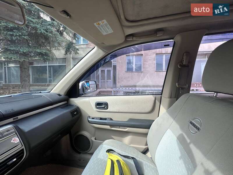 Позашляховик / Кросовер Nissan X-Trail 2003 в Сумах