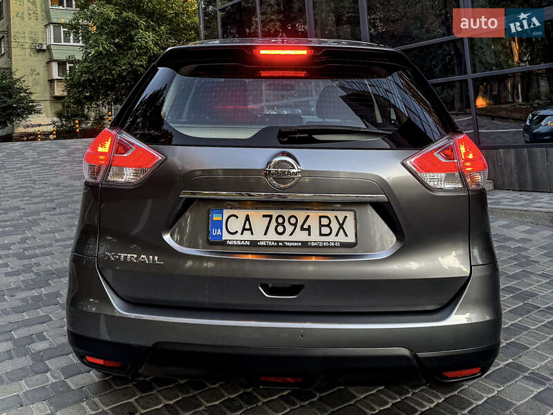 Позашляховик / Кросовер Nissan X-Trail 2016 в Запоріжжі