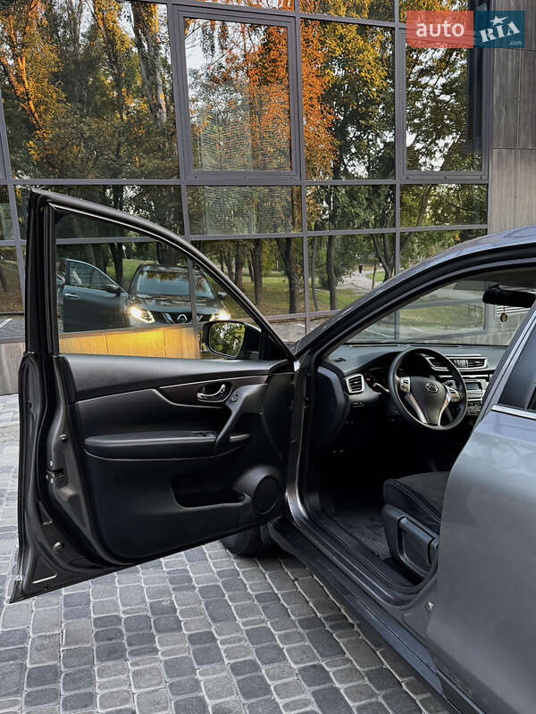 Позашляховик / Кросовер Nissan X-Trail 2016 в Запоріжжі