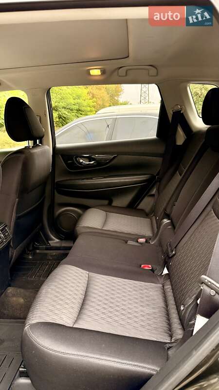 Внедорожник / Кроссовер Nissan X-Trail 2017 в Днепре