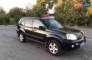 Внедорожник / Кроссовер Nissan X-Trail 2005 в  фото 13 Внедорожник / Кроссовер Nissan X-Trail 2005 в