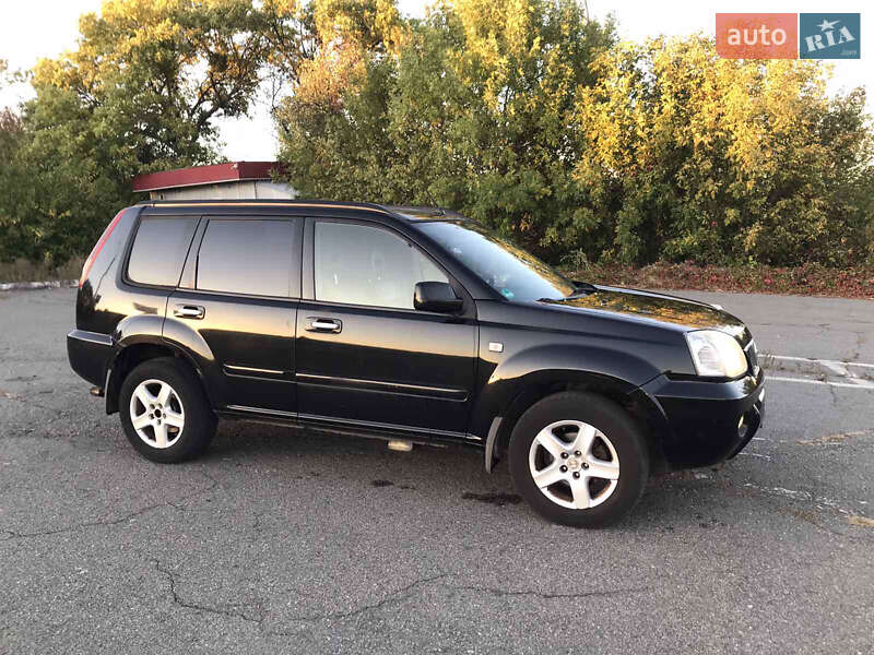 Внедорожник / Кроссовер Nissan X-Trail 2005 в Киеве