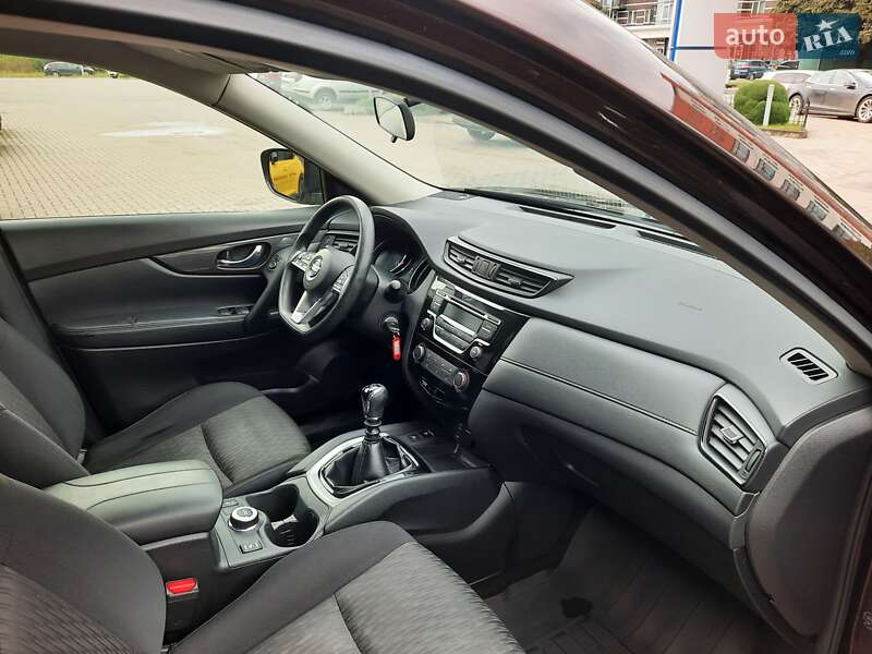 Внедорожник / Кроссовер Nissan X-Trail 2018 в Хмельницком