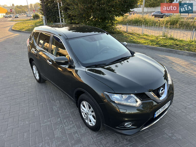 Внедорожник / Кроссовер Nissan X-Trail 2017 в Киеве
