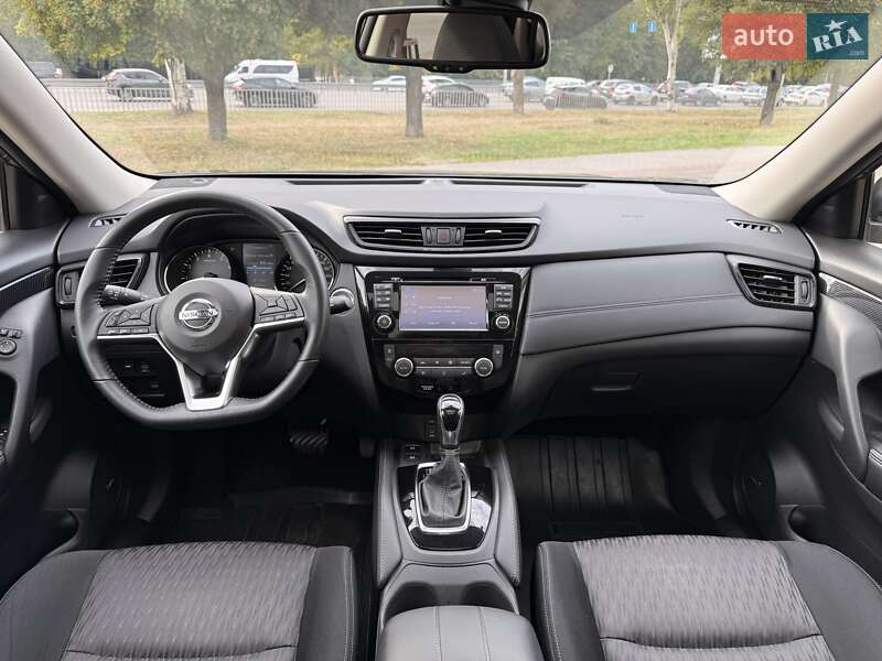 Позашляховик / Кросовер Nissan X-Trail 2018 в Дніпрі фото 35 Позашляховик / Кросовер Nissan X-Trail 2018 в Дніпрі