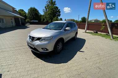 Позашляховик / Кросовер Nissan X-Trail 2015 в  Позашляховик / Кросовер Nissan X-Trail 2015 в