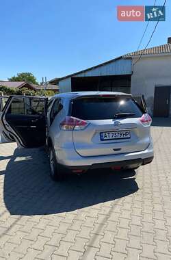 Позашляховик / Кросовер Nissan X-Trail 2015 в  фото 16 Позашляховик / Кросовер Nissan X-Trail 2015 в