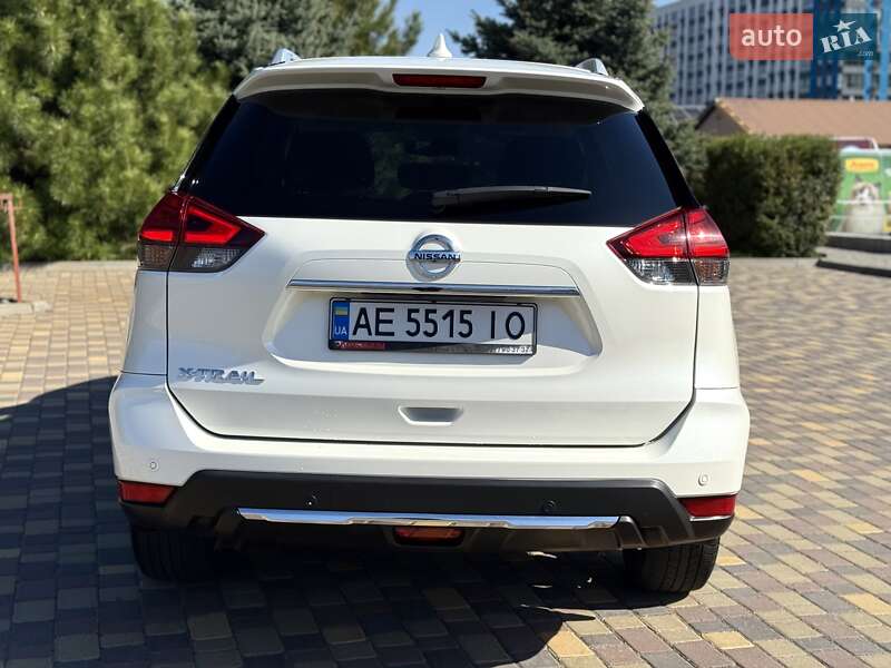 Позашляховик / Кросовер Nissan X-Trail 2017 в Дніпрі