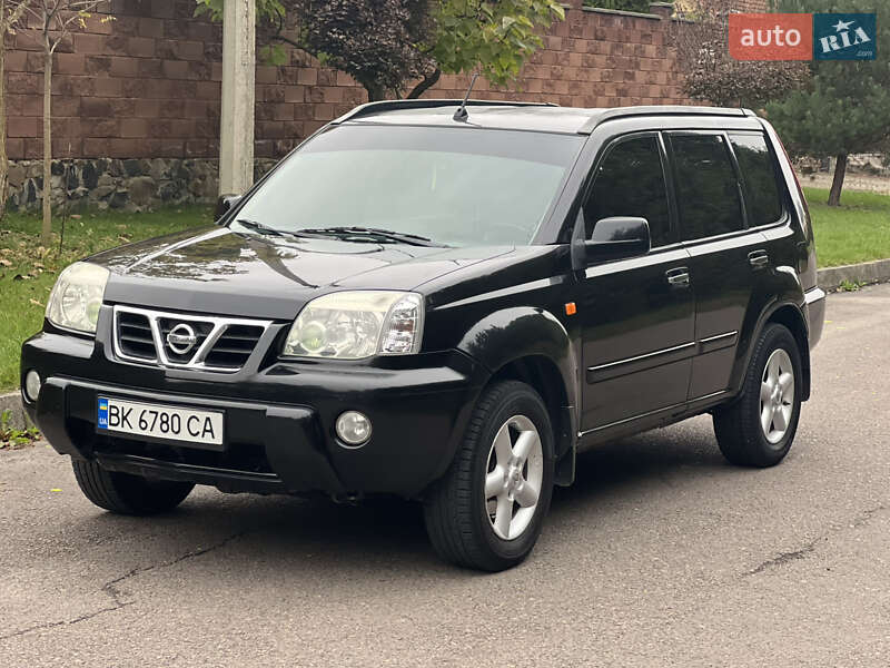 Внедорожник / Кроссовер Nissan X-Trail 2002 в 