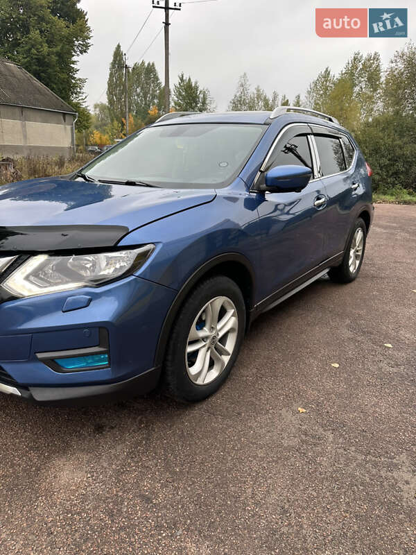 Внедорожник / Кроссовер Nissan X-Trail 2017 в Коростышеве фото 9 Внедорожник / Кроссовер Nissan X-Trail 2017 в Коростышеве