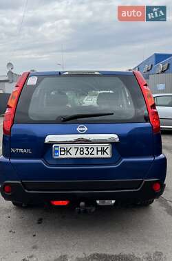 Внедорожник / Кроссовер Nissan X-Trail 2007 в 