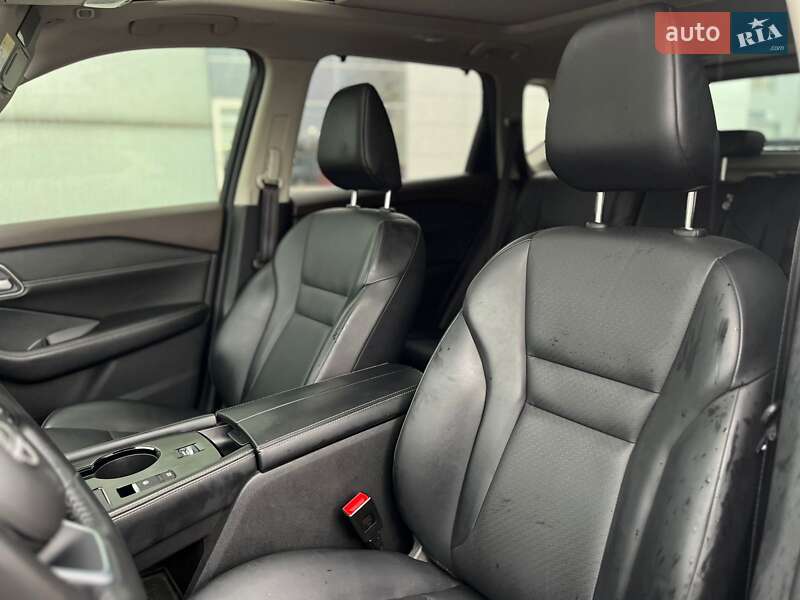 Позашляховик / Кросовер Nissan X-Trail 2023 в Києві фото 14 Позашляховик / Кросовер Nissan X-Trail 2023 в Києві