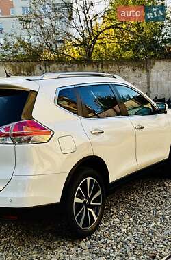 Внедорожник / Кроссовер Nissan X-Trail 2016 в 
