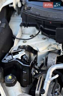 Внедорожник / Кроссовер Nissan X-Trail 2016 в 