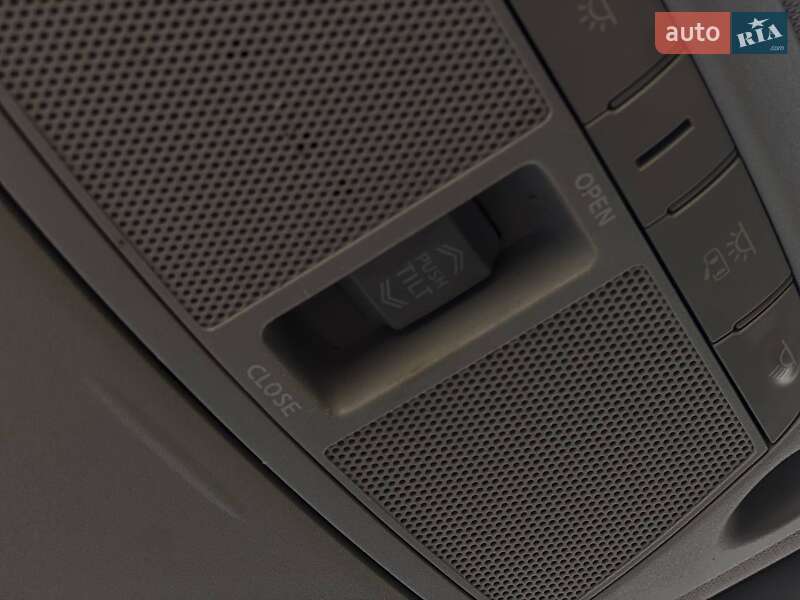 Позашляховик / Кросовер Nissan X-Trail 2014 в Києві фото 38 Позашляховик / Кросовер Nissan X-Trail 2014 в Києві