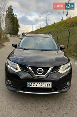 Внедорожник / Кроссовер Nissan X-Trail 2014 в 