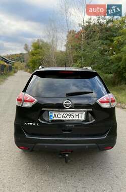 Внедорожник / Кроссовер Nissan X-Trail 2014 в 