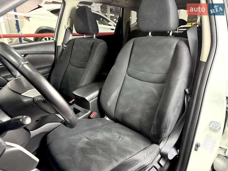 Позашляховик / Кросовер Nissan X-Trail 2016 в Одесі фото 17 Позашляховик / Кросовер Nissan X-Trail 2016 в Одесі