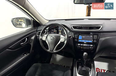 Внедорожник / Кроссовер Nissan X-Trail 2016 в 