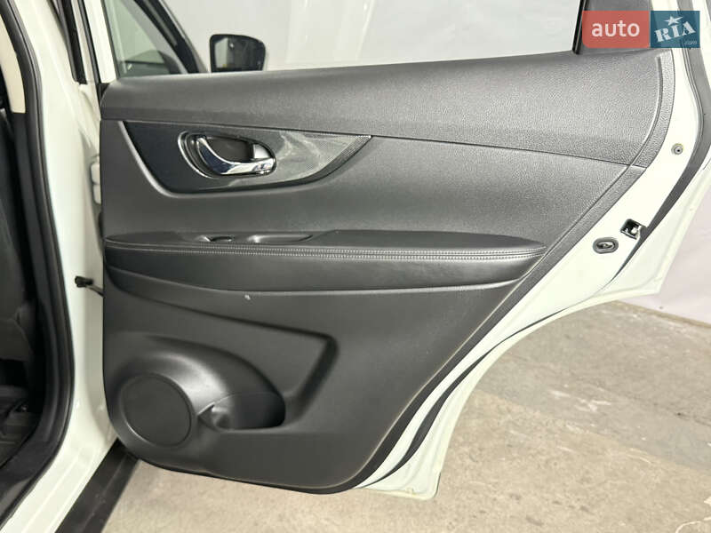 Позашляховик / Кросовер Nissan X-Trail 2016 в Одесі фото 39 Позашляховик / Кросовер Nissan X-Trail 2016 в Одесі