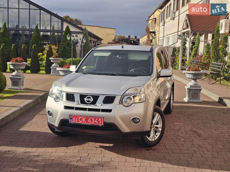 Внедорожник / Кроссовер Nissan X-Trail 2012 в Стрые