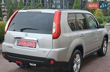 Внедорожник / Кроссовер Nissan X-Trail 2012 в 