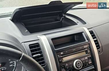 Внедорожник / Кроссовер Nissan X-Trail 2012 в 
