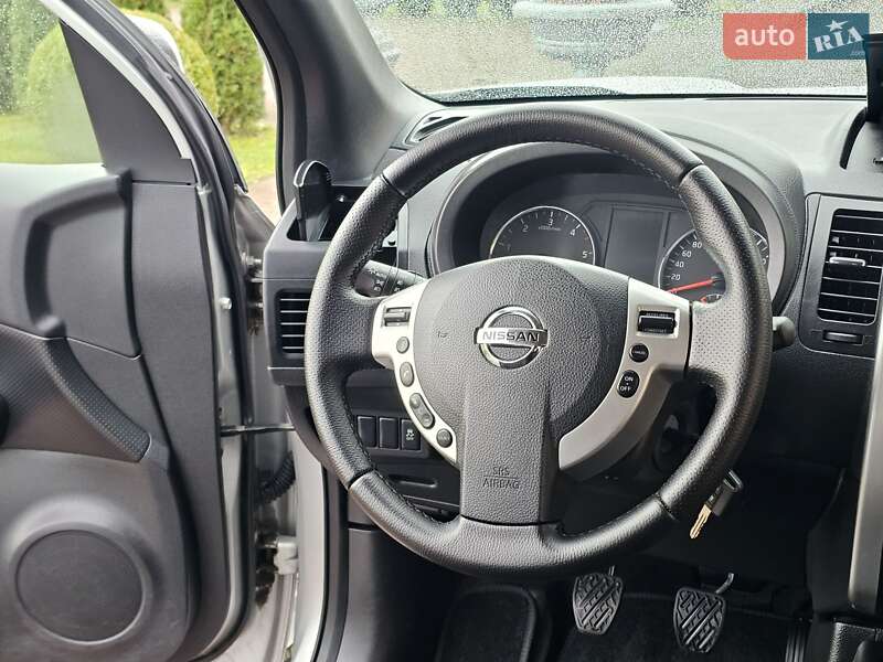 Внедорожник / Кроссовер Nissan X-Trail 2012 в Стрые