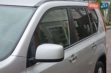 Внедорожник / Кроссовер Nissan X-Trail 2012 в 