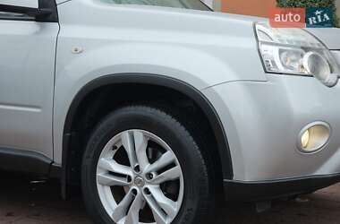 Внедорожник / Кроссовер Nissan X-Trail 2012 в 