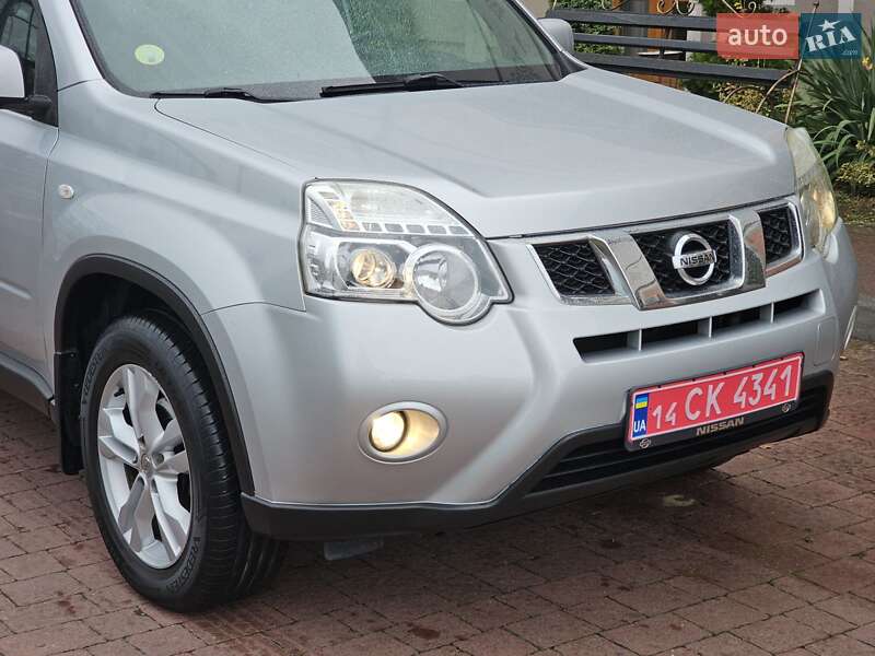 Внедорожник / Кроссовер Nissan X-Trail 2012 в Стрые