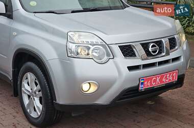 Внедорожник / Кроссовер Nissan X-Trail 2012 в 