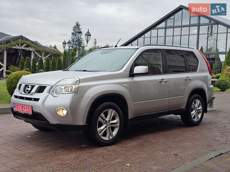 Внедорожник / Кроссовер Nissan X-Trail 2012 в Стрые