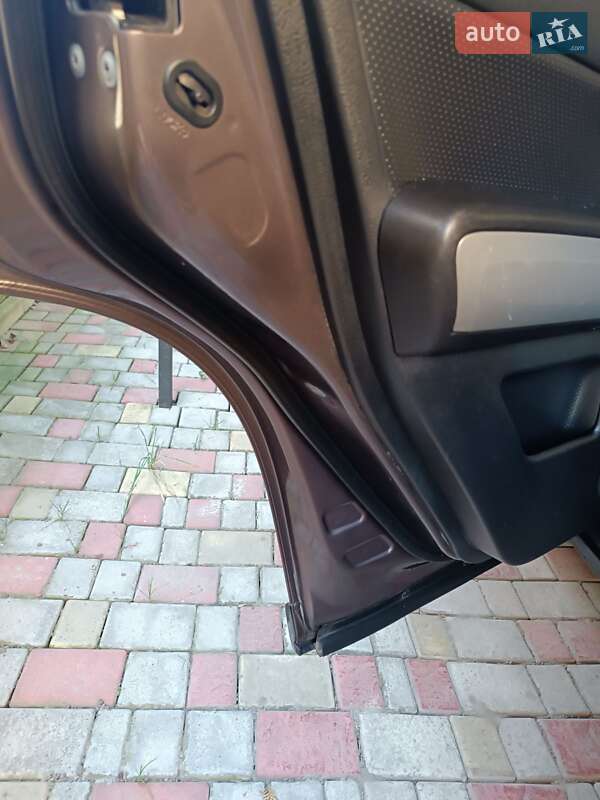 Внедорожник / Кроссовер Nissan X-Trail 2011 в Шептицькому