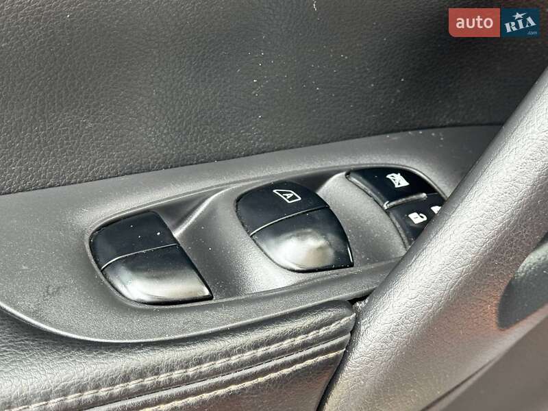 Внедорожник / Кроссовер Nissan X-Trail 2015 в Ахтырке