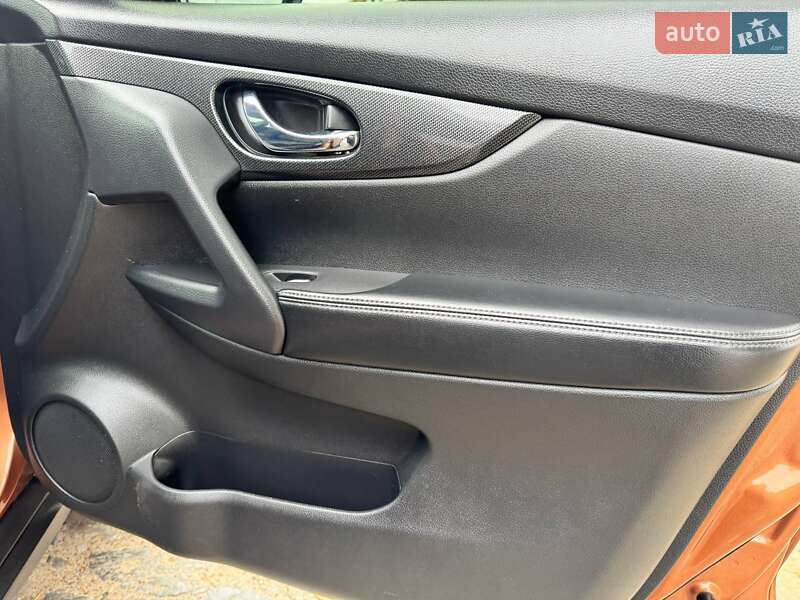 Внедорожник / Кроссовер Nissan X-Trail 2015 в Ахтырке
