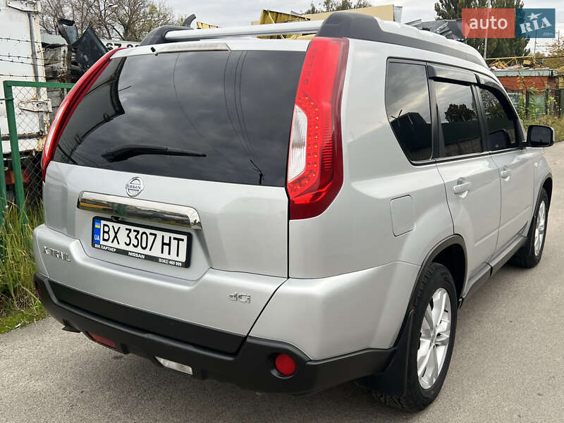 Позашляховик / Кросовер Nissan X-Trail 2014 в Києві