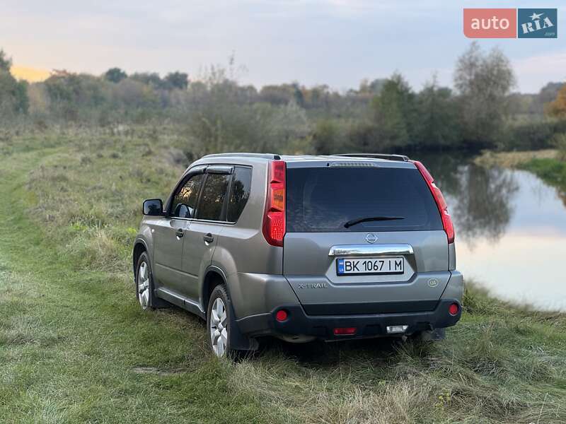 Внедорожник / Кроссовер Nissan X-Trail 2008 в Гоще