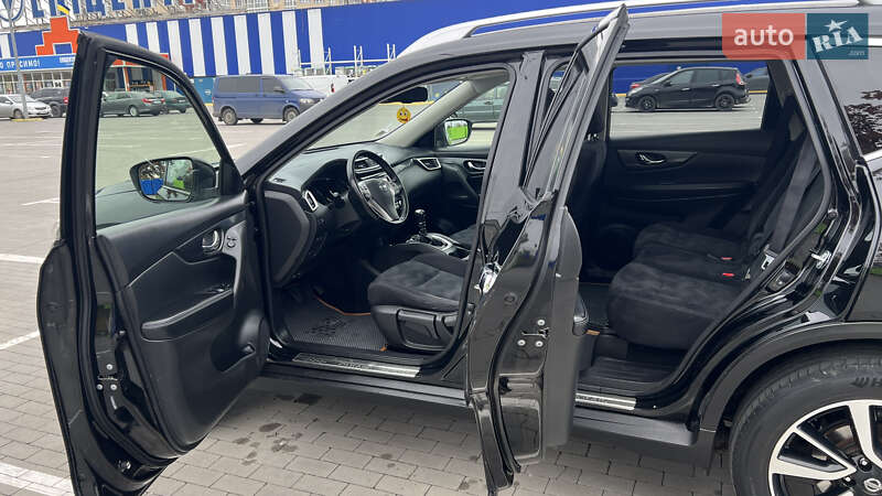 Позашляховик / Кросовер Nissan X-Trail 2016 в Умані фото 28 Позашляховик / Кросовер Nissan X-Trail 2016 в Умані