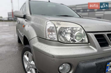 Позашляховик / Кросовер Nissan X-Trail 2003 в 