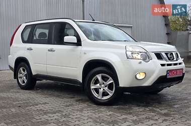 Позашляховик / Кросовер Nissan X-Trail 2011 в Косові