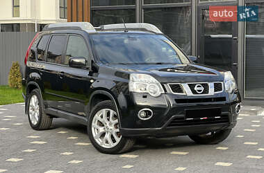 Внедорожник / Кроссовер Nissan X-Trail 2012 в 