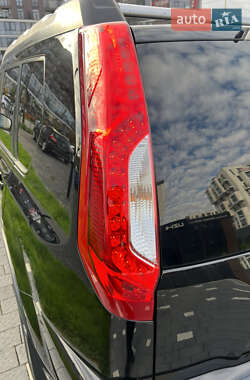 Внедорожник / Кроссовер Nissan X-Trail 2012 в 
