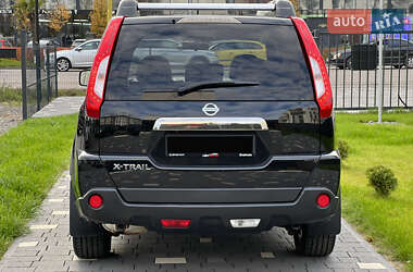 Внедорожник / Кроссовер Nissan X-Trail 2012 в 