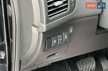 Внедорожник / Кроссовер Nissan X-Trail 2012 в 