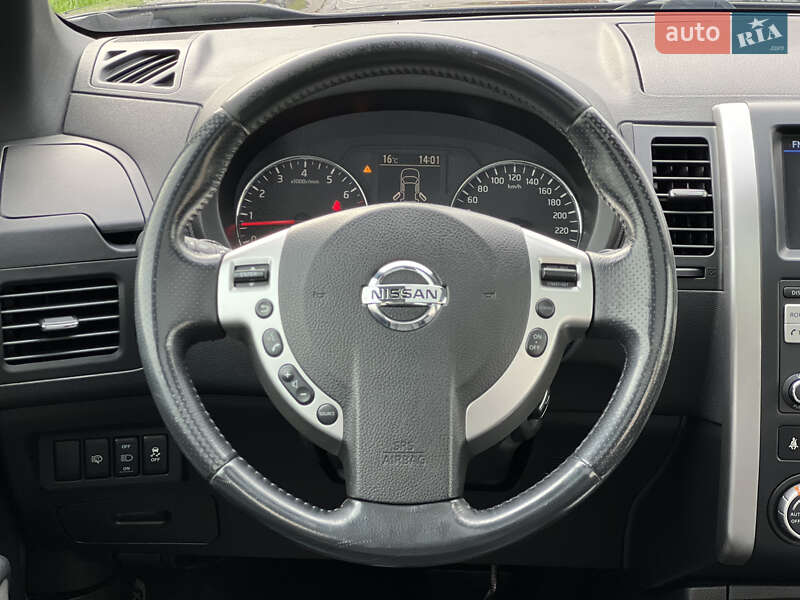 Позашляховик / Кросовер Nissan X-Trail 2012 в Ужгороді